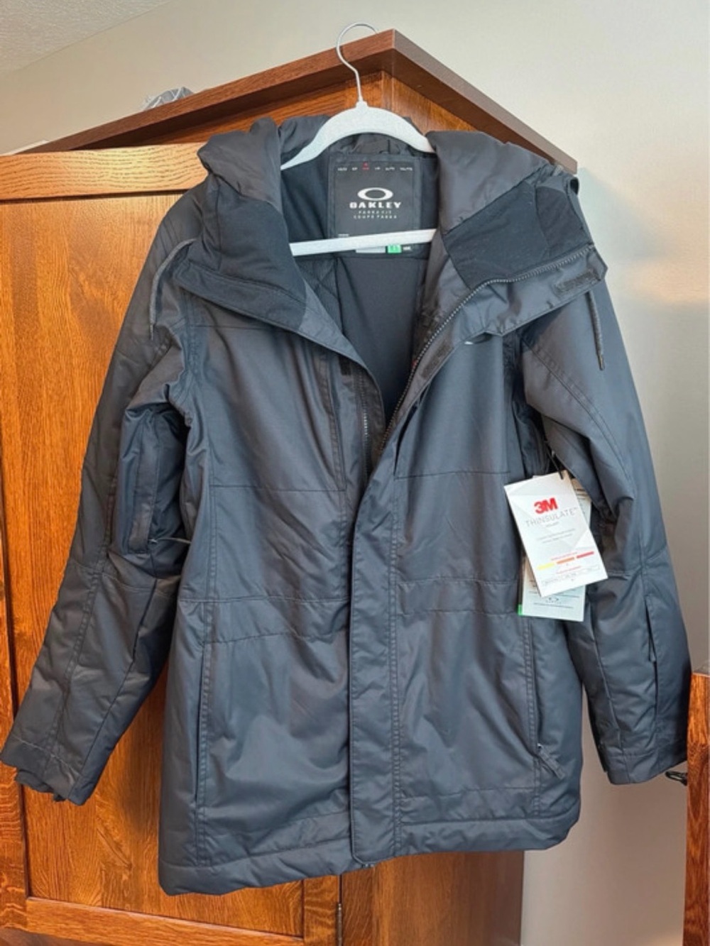Oakley women’s Black Insulated Hooded Jacket